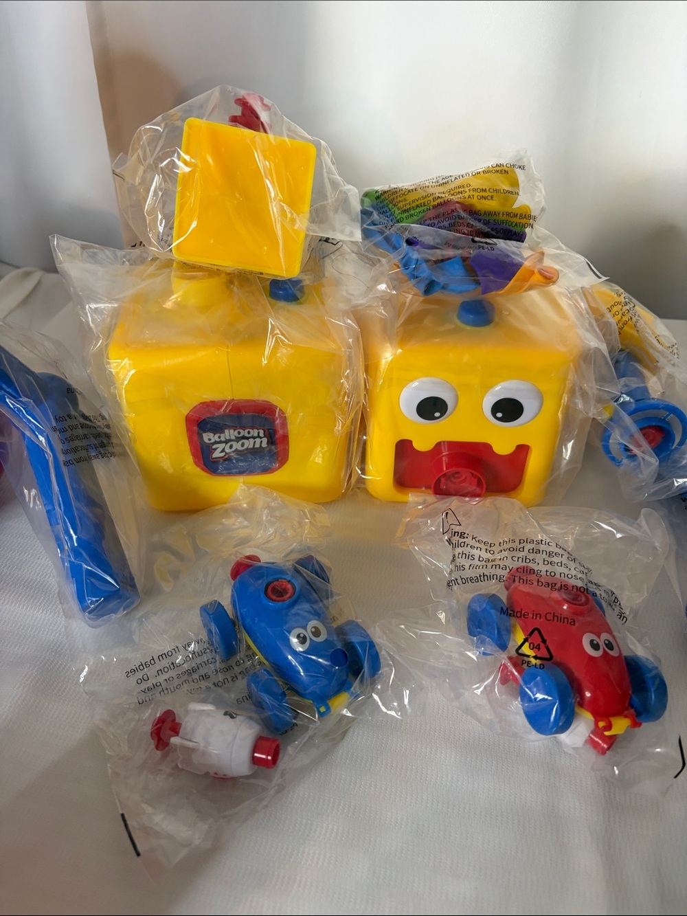 Balloon-Powered Flying Racing Set NIP - Picture 2 of 4